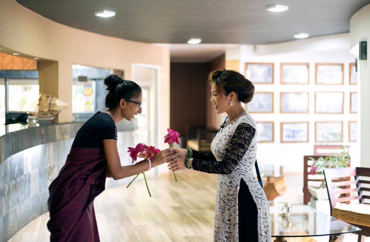 มริทิยา เลค รีสอร์ต Hotel อนุราธปุระ ภายนอก รูปภาพ