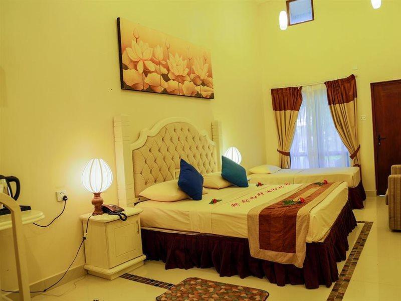 มริทิยา เลค รีสอร์ต Hotel อนุราธปุระ ภายนอก รูปภาพ