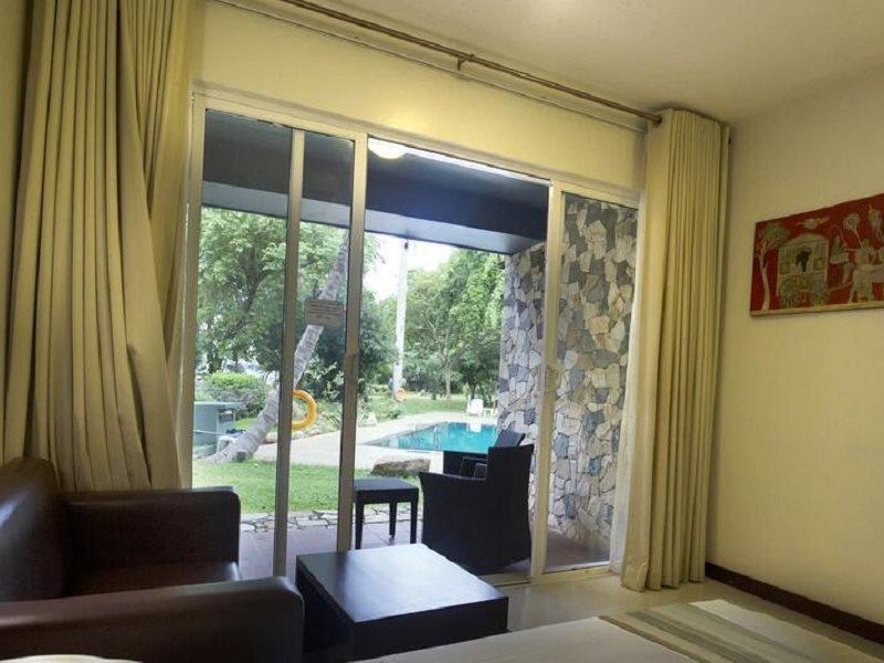 มริทิยา เลค รีสอร์ต Hotel อนุราธปุระ ภายนอก รูปภาพ